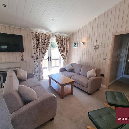 Milford On Sea - 4 Bedroom Lodge In Shorefield Country Park ภายนอก รูปภาพ
